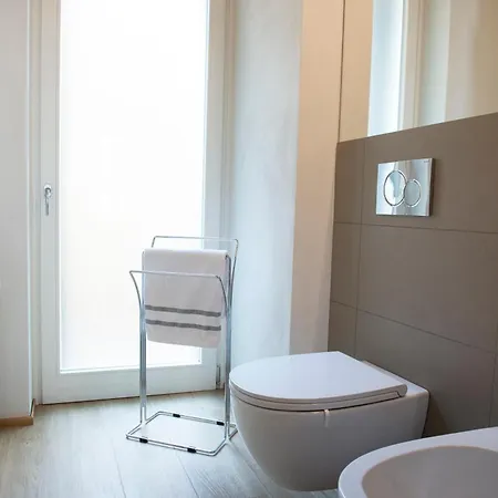Il Cenacolo Centro Cadorna Santambrogio Comodo Per Fiera E Allianz Convention Centre Milaan